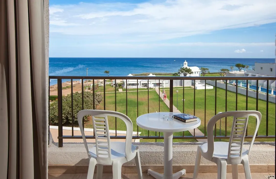 Penelope Beach Hotel Apts-1