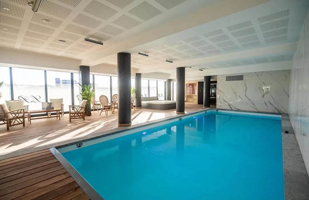 Le Barracuda&Spa, Centre Port, pieds dans l'eau, vue mer-1