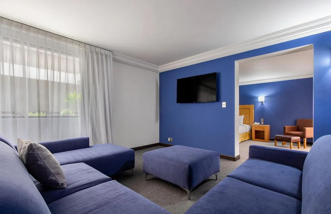 Radisson Hotel & Convention Center Toluca-1