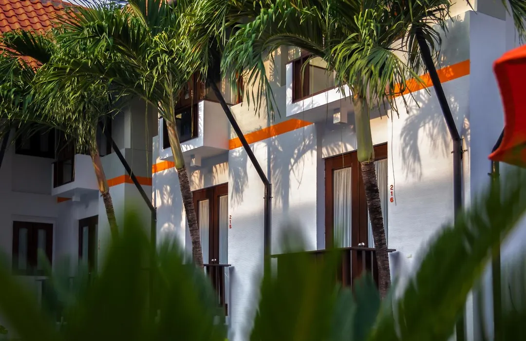 Harris Hotel Kuta Tuban Bali-1