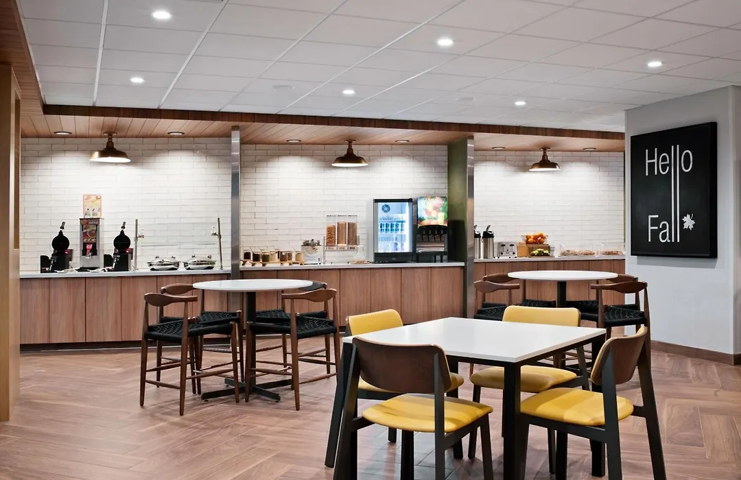 Fairfield By Marriott Inn & Suites Chino-1