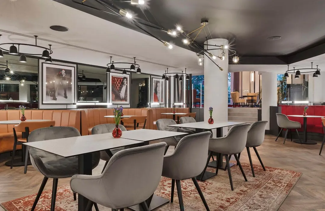 Radisson Hotel And Conference Centre London Heathrow-1