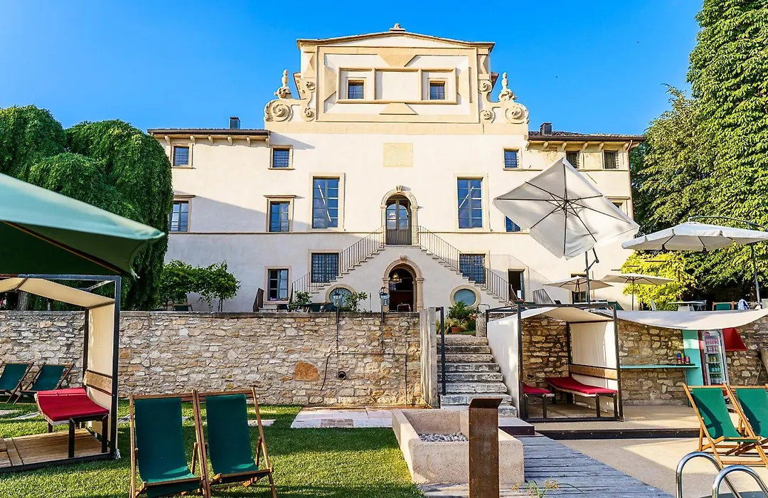 Villa Balis Crema Verona Hills-1