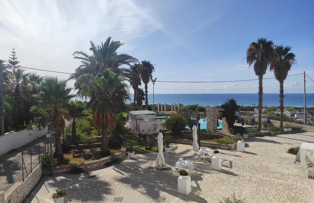 Pescoluse Picchio Hotel-1
