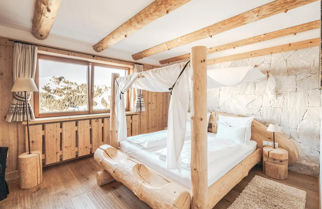 Hotel Piz Seteur-1