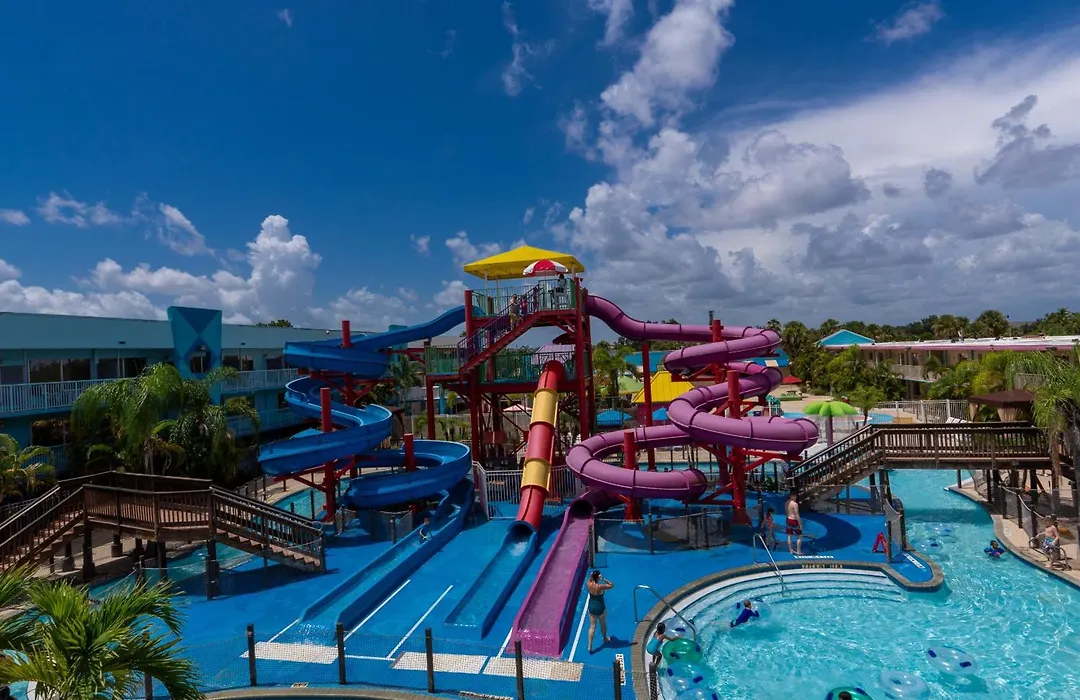 Ramada By Wyndham Flamingo Water Park-1