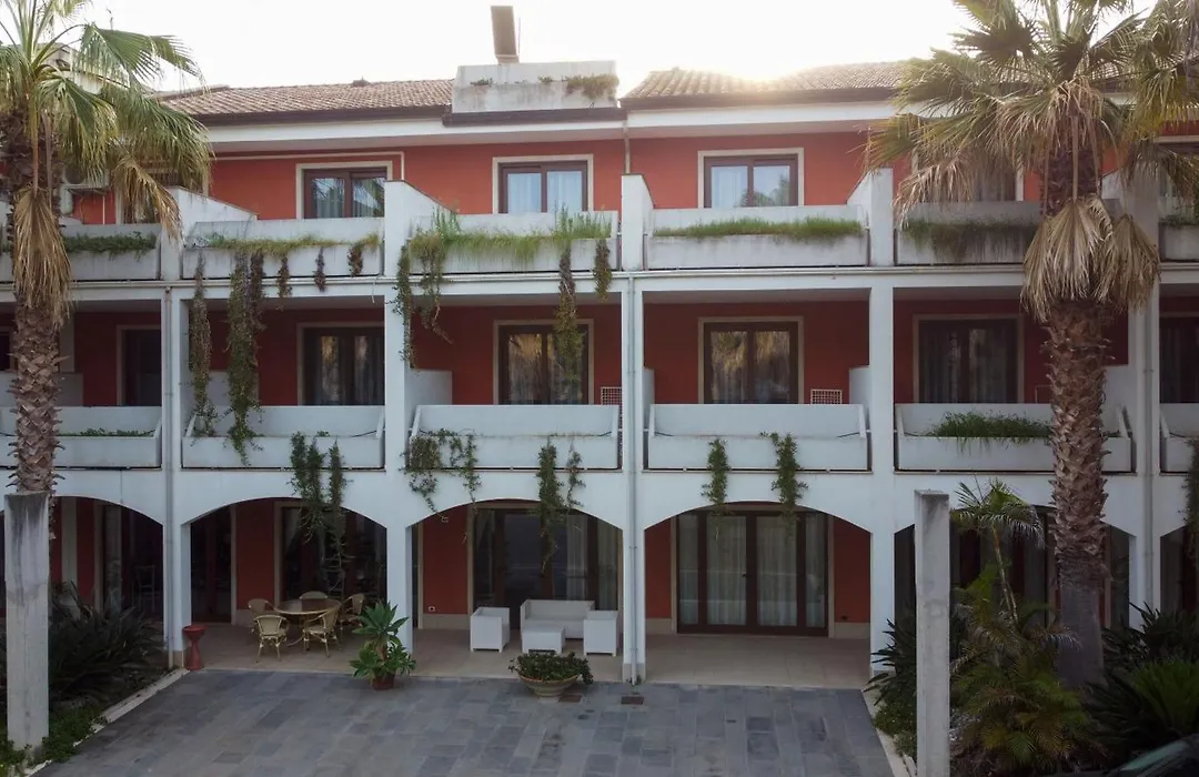 Prince Franklyn Hotel-1