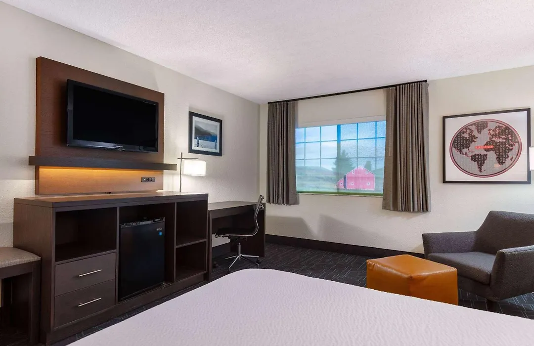 Ramada By Wyndham Spokane Airport-1