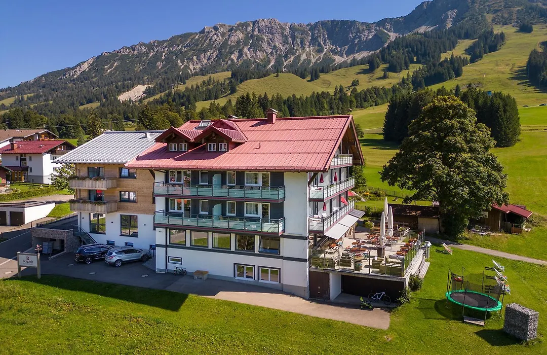 Bergzeit - Hotel & Appartements-1