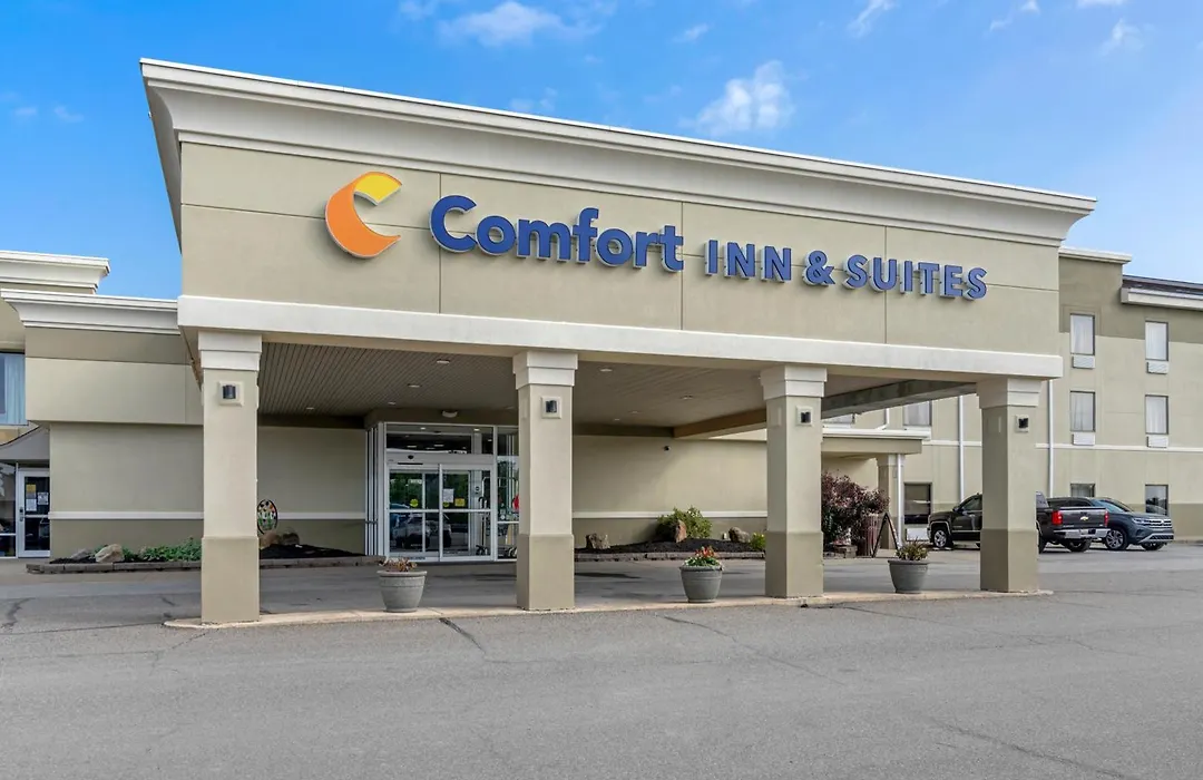 Comfort Inn & Suites Triadelphia - Wheeling-1