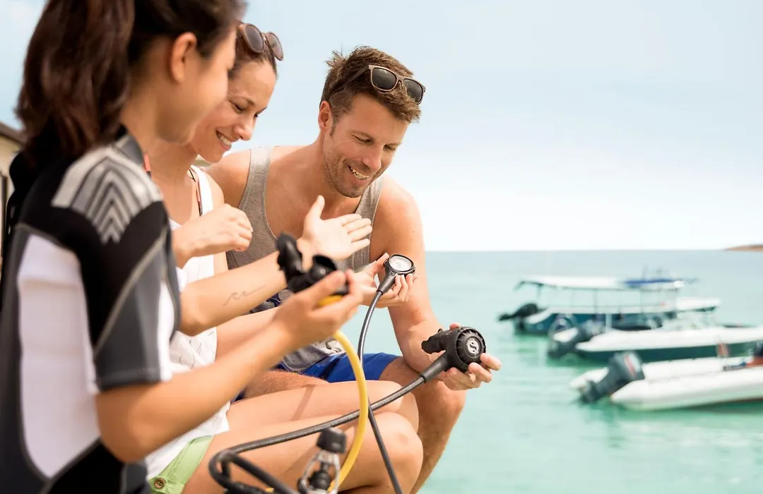 ROBINSON NOONU - All Inclusive-1