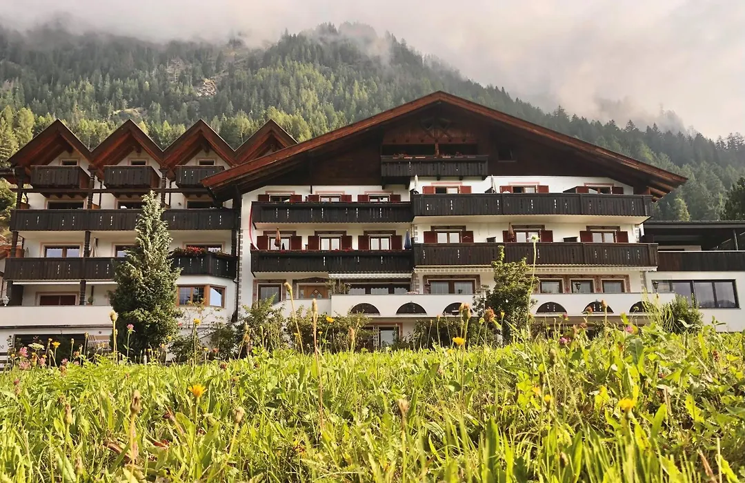Hotel Alpenland-1