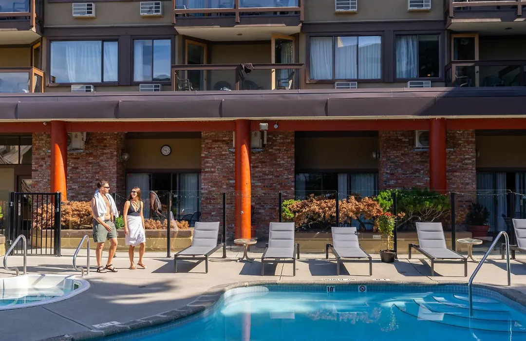 Whistler Village Inn & Suites-1