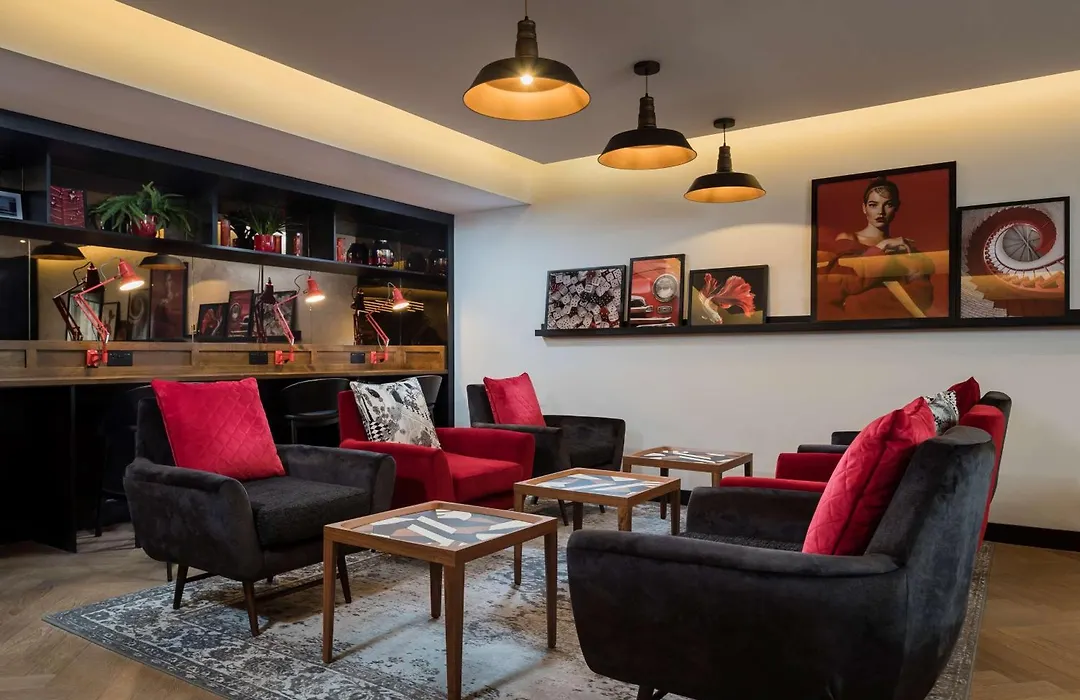 Radisson Red London Heathrow-1
