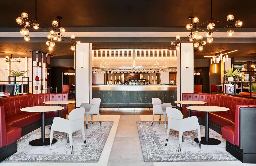 Radisson Red London Heathrow-1