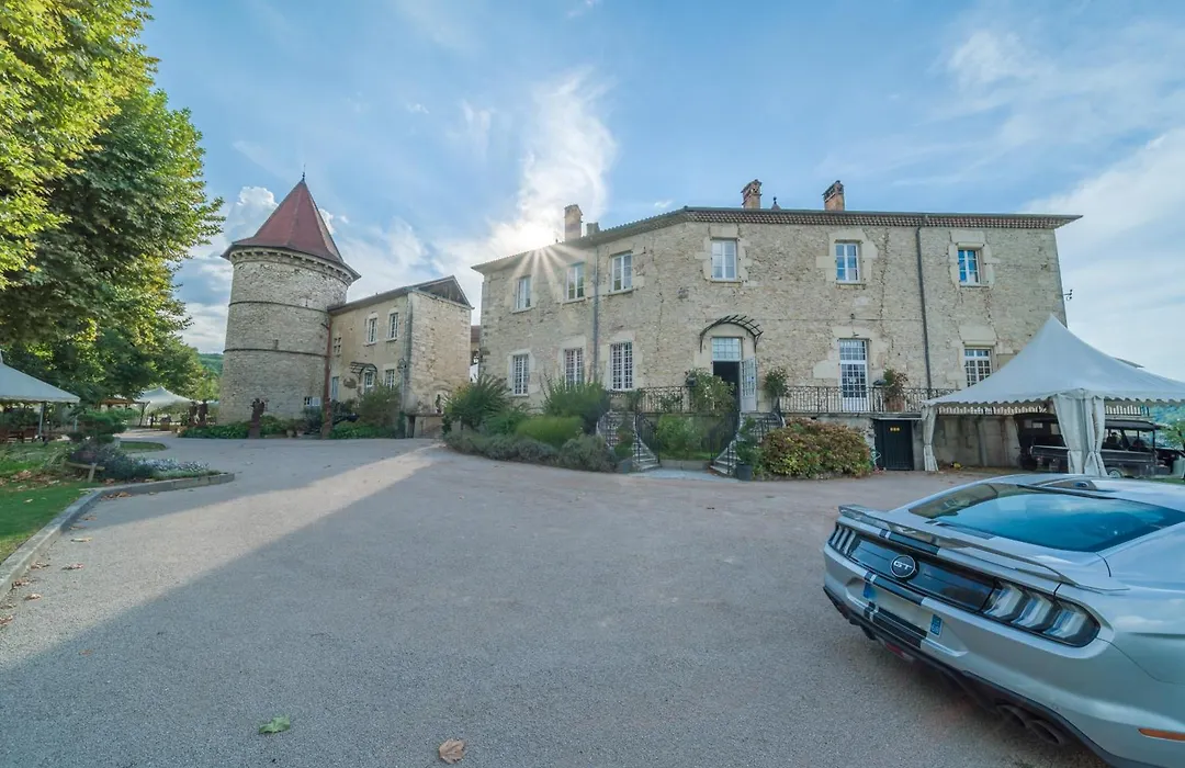 Château Chapeau Cornu-1