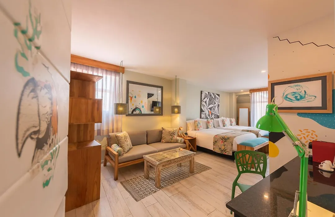 Townhouse Boutique Hotel-1