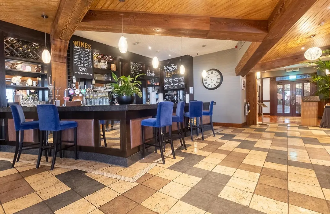 Carrigaline Court Hotel & Leisure Centre-1