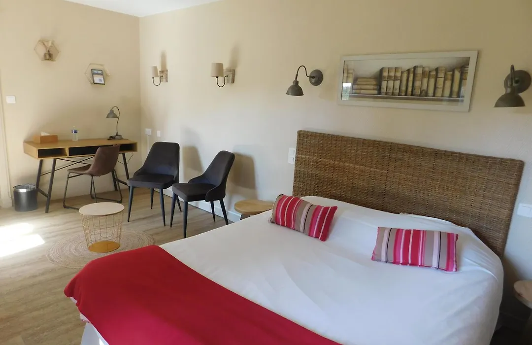 Logis Hotel Le Prince Noir-1