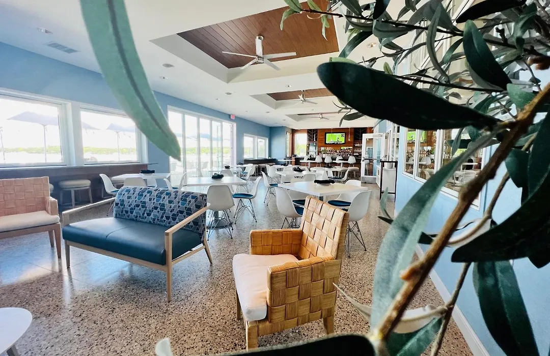 Bay Pointe Inn-1