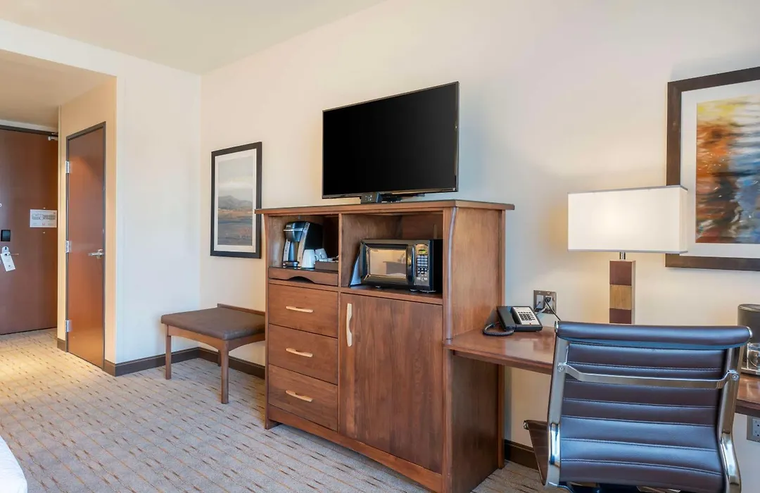 Best Western Premier Boulder Falls Inn-1
