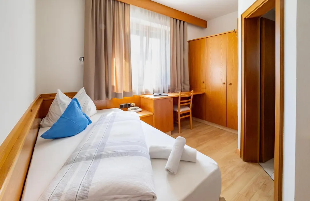 Hotel Weinberg-1