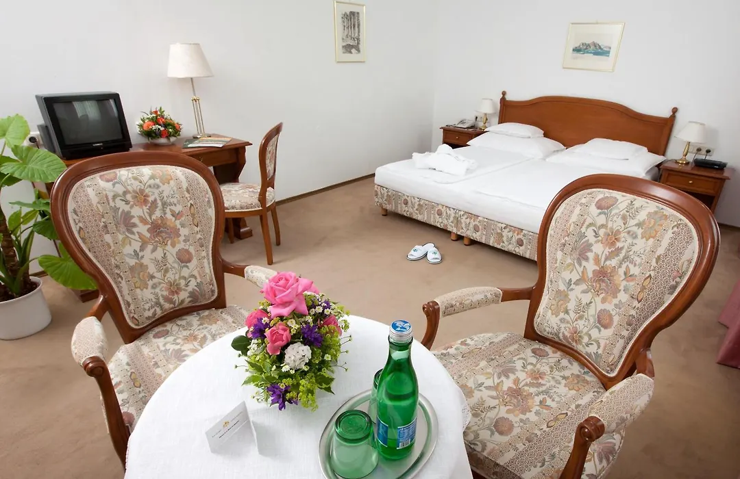 Hotel Richard Loewenherz-1