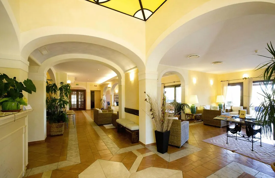 Lantana Resort Hotel&Apartments-1
