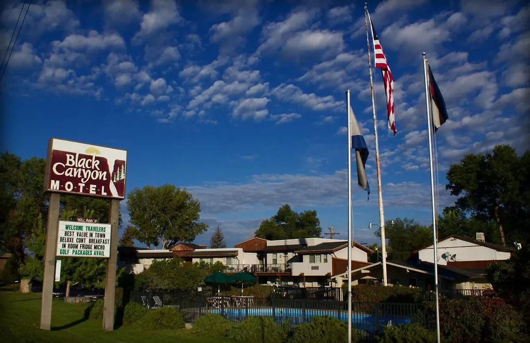 Econo Lodge Inn & Suites Montrose - Black Canyon Area-1