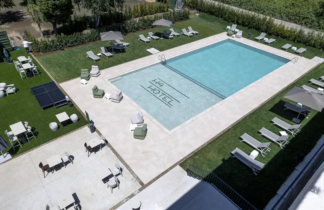 Hotel H4 Cangas 3 Superior-1