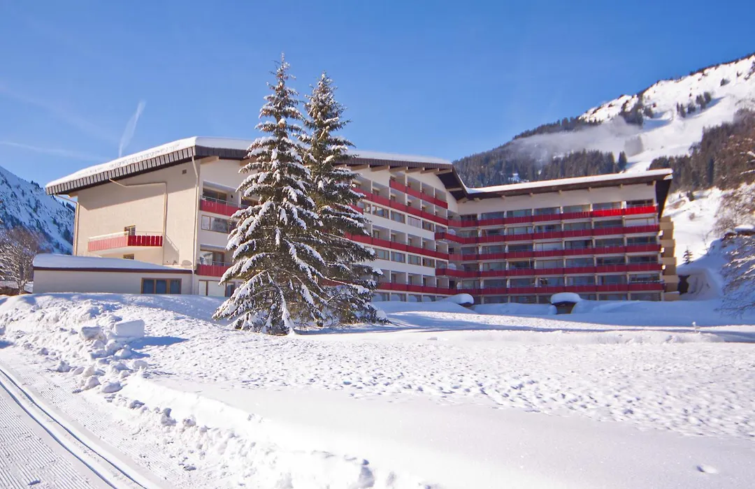 Aparthotel Kleinwalsertal-1