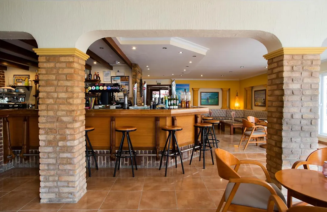 Hostal Mar Y Huerta-1