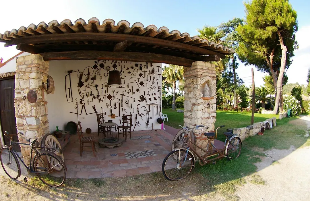 Hotel Residence Costa Azzurra-1
