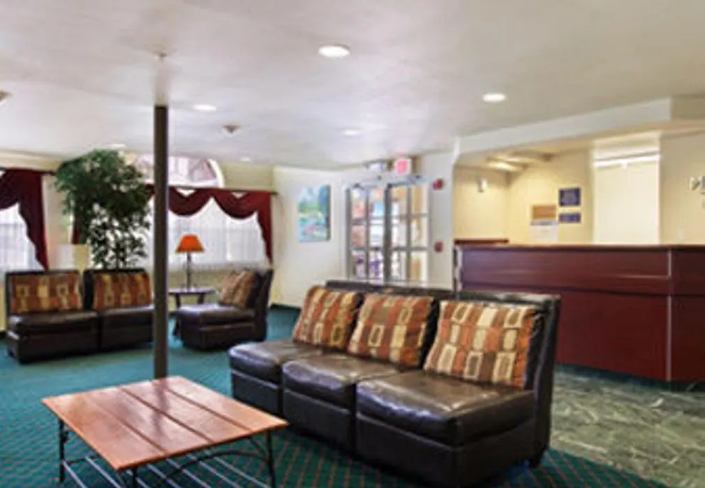 Microtel Inn & Suites By Wyndham Wellton-1