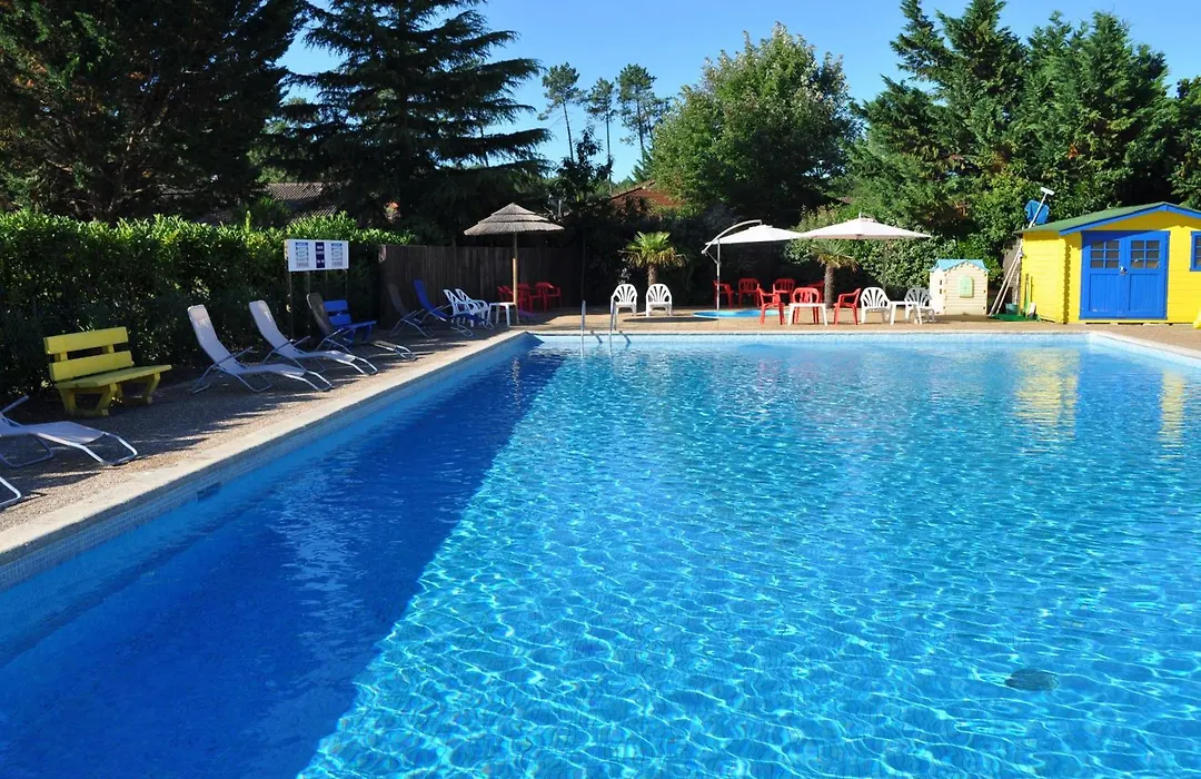 CLUB ATLANTIQUE - Chambres pour 2 personnes - Bar Snack Piscine --1