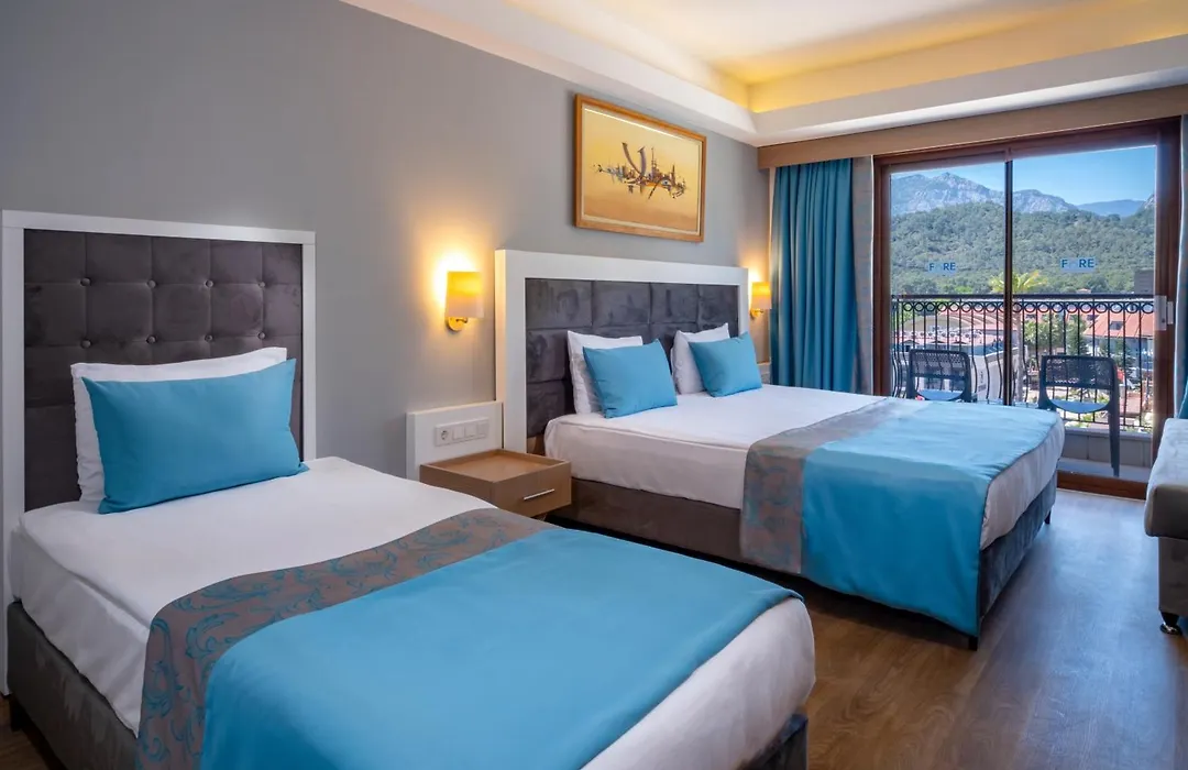 Fore Resort & Spa-1