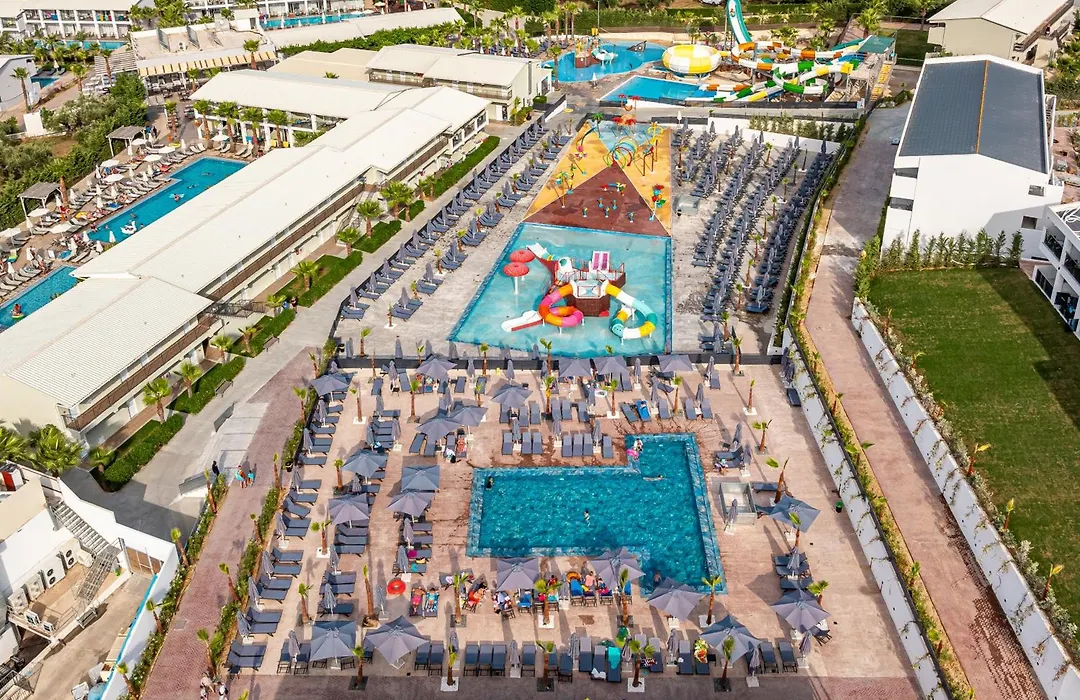 Caretta Paradise Resort & Waterpark-1