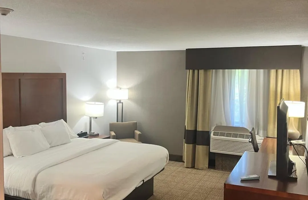 Comfort Inn & Suites Jackson North-1