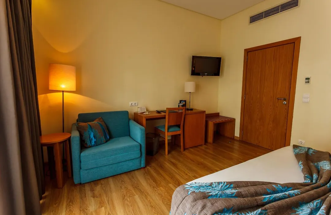 Hotel Caravelas-1