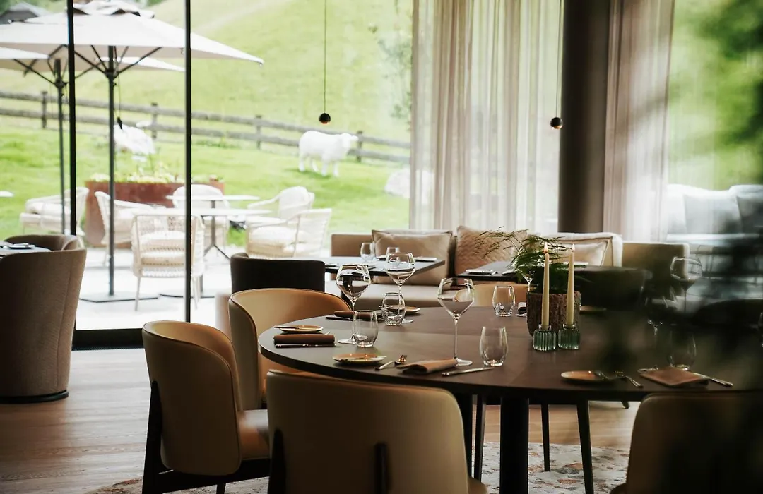 Hotel Badia Hill-1