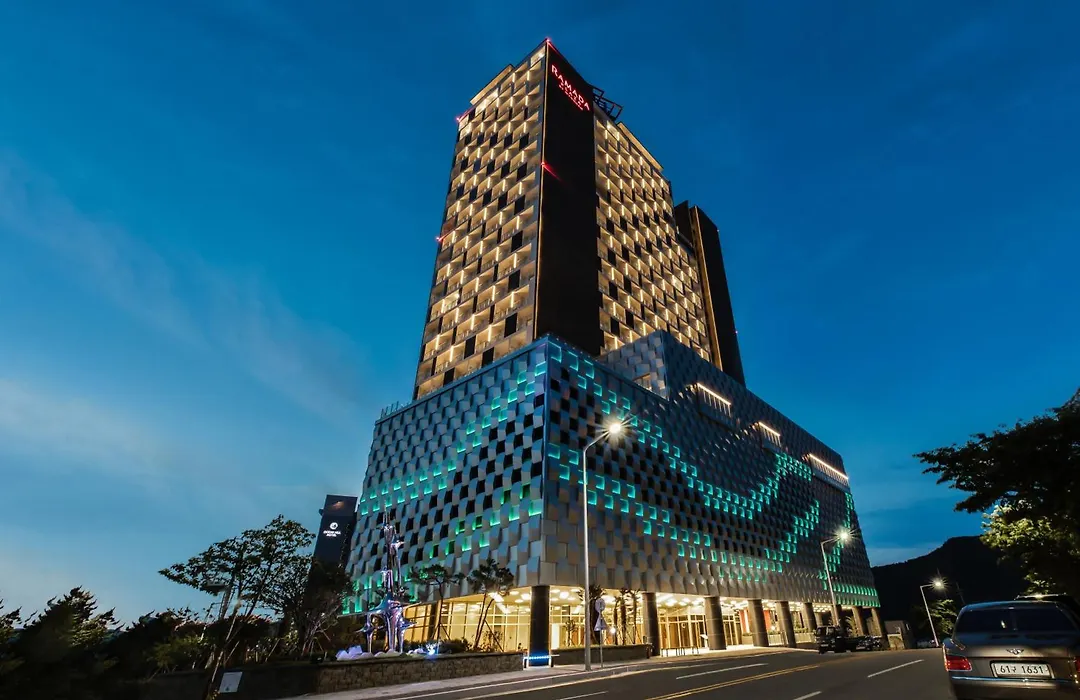 Ramada Plaza By Wyndham Dolsan Yeosu-1