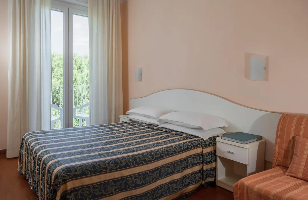 Hotel Plaza-1