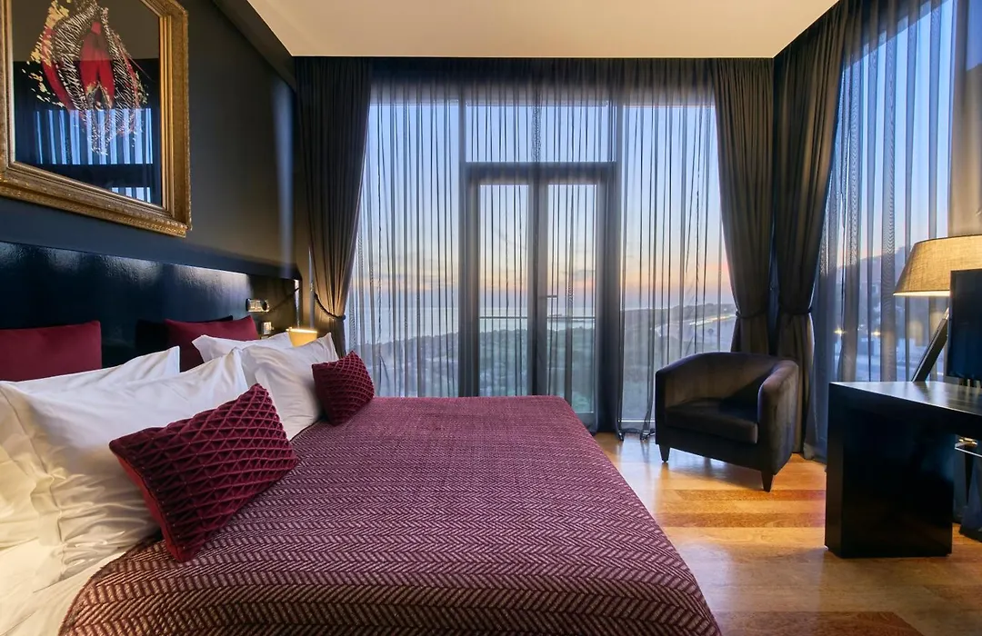 Farol Hotel-1