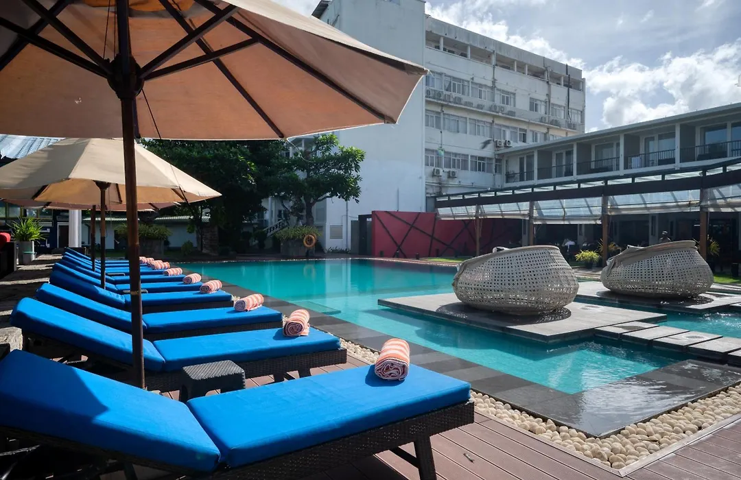 Camelot Beach Hotel-1