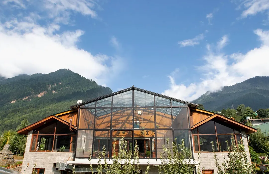 Larisa Resort Manali-1