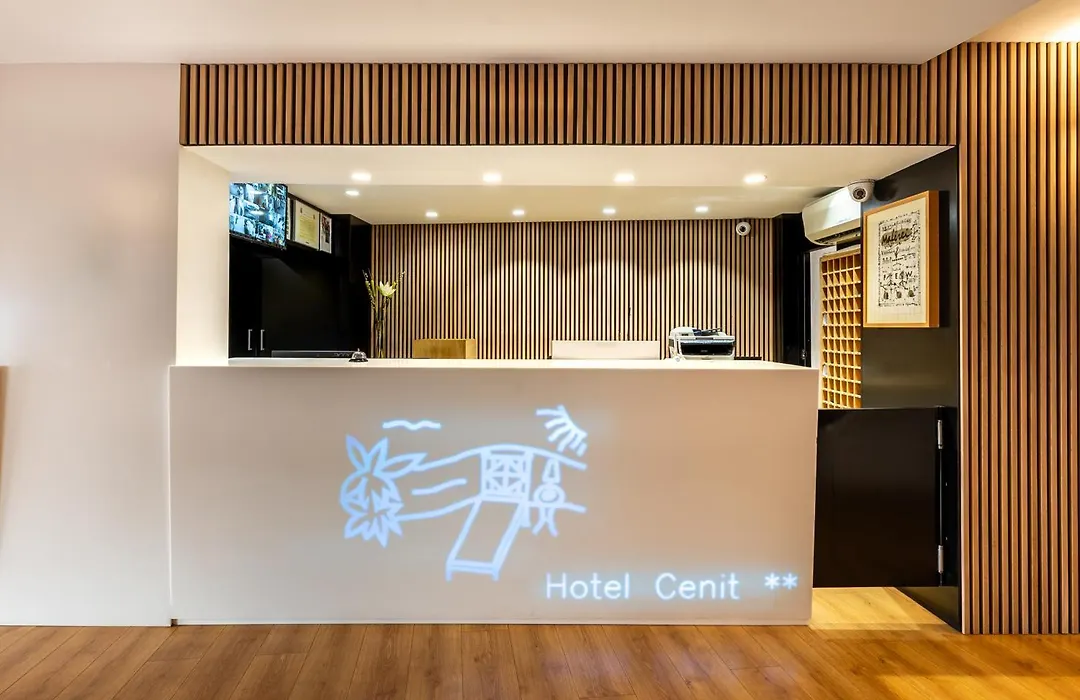 Hotel Cenit&Apts. Sol y Viento-1