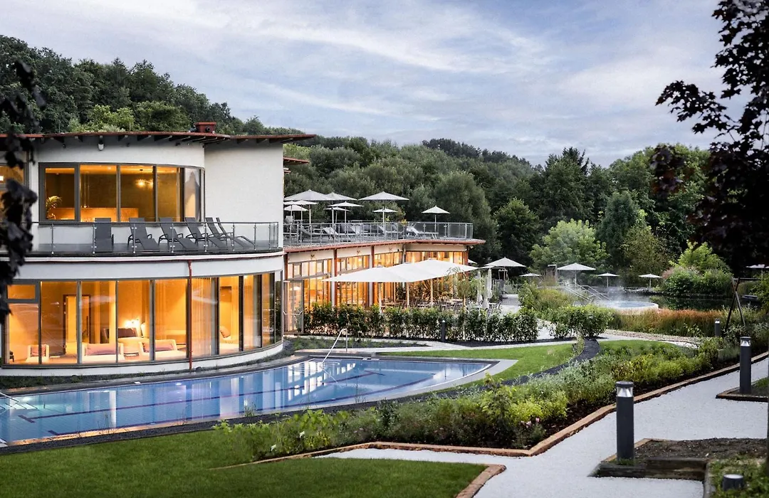 Quellenhotel Heiltherme Bad Waltersdorf - 2-Thermenresort-1