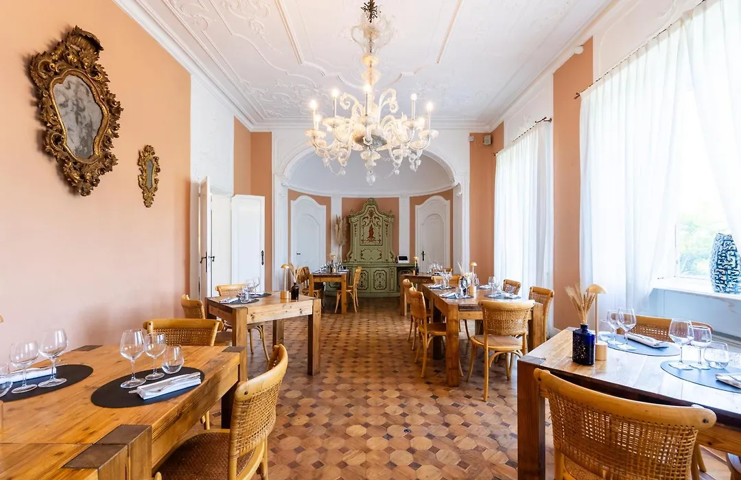 Hotel Villa Borghi-1