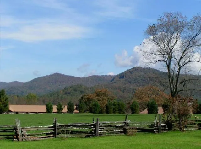 The Dillard House-1