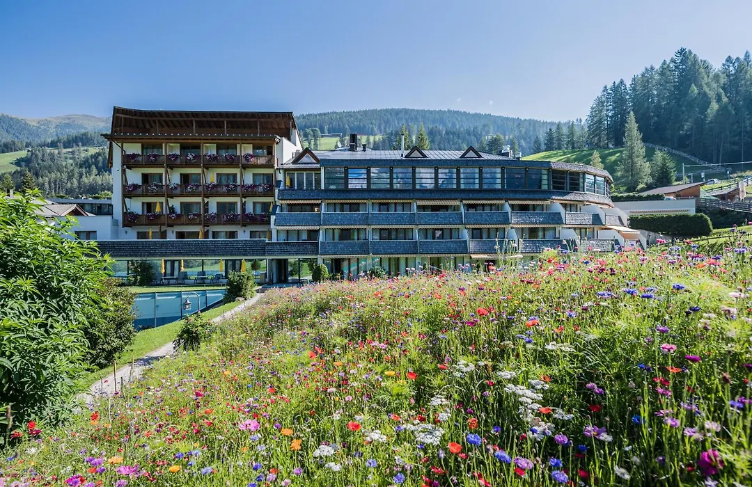 Family Resort Rainer Sexten-1